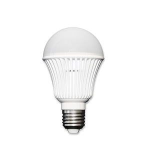 Ampoule LED 12 24 V 8W E27 eclairage naturel STECA